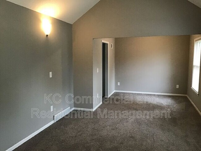 Foto del edificio - 8840 Crescent Ave