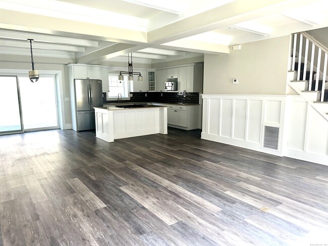 Foto del edificio - 46 Kneen St Ext