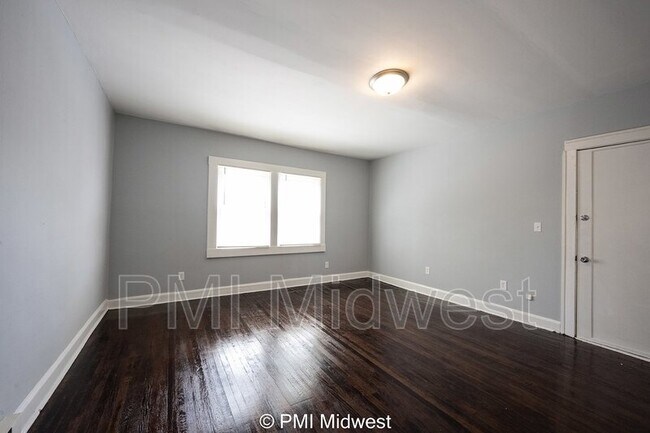 Foto del edificio - 128 E Palmer St