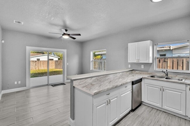 Building Photo - 2019 NW 64th Ave