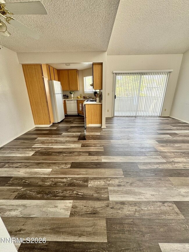 Building Photo - 2519 Sunny Slope Dr
