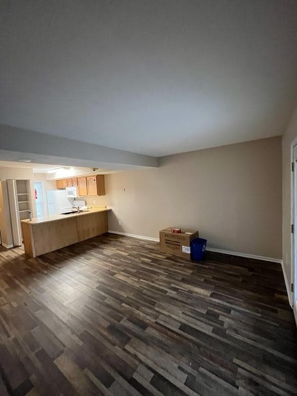 Building Photo - 1871 N Lakeman Dr