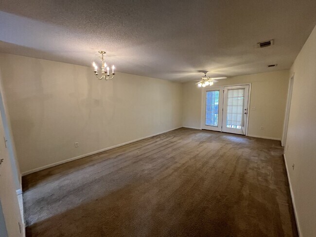 Foto del edificio - Apartment For Rent