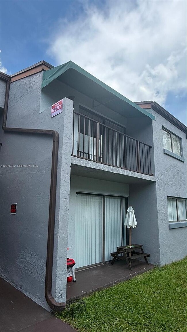 Building Photo - 7411 SW 152nd Ave