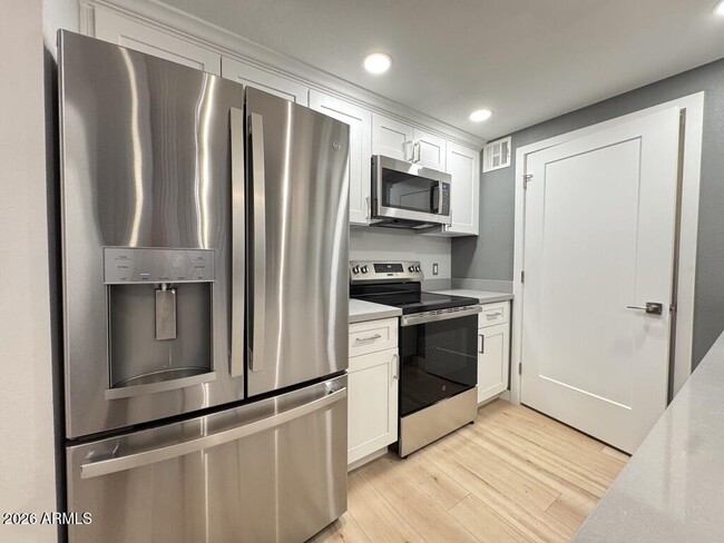 Foto del edificio - 1701 E Colter St