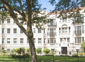 Building Photo - 6830 S South Shore Dr