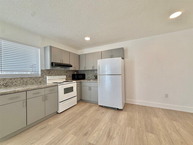 Foto del edificio - 131 NW 77th St