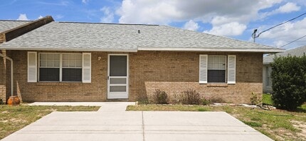 Building Photo - 1438 Thousand Roses Dr S