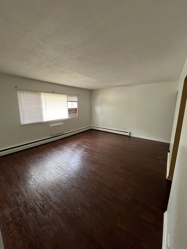 Foto del edificio - 8845 Cottage Grove
