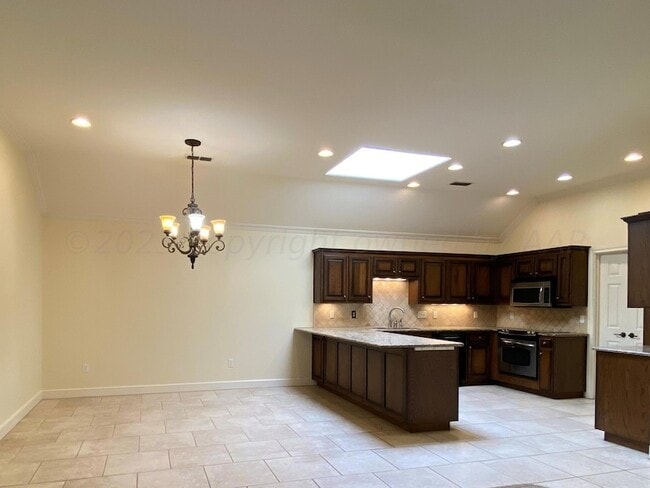 Foto del edificio - 4805 Cape Colony Drive