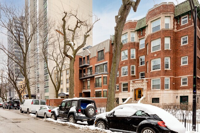 Building Photo - 2736 N Hampden Ct