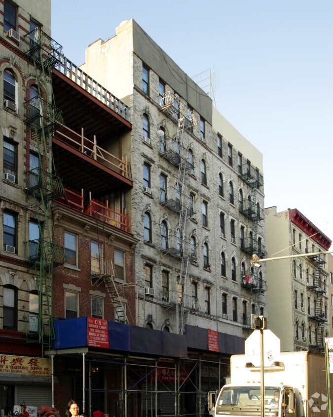 295 Broome Street - 295 Broome St