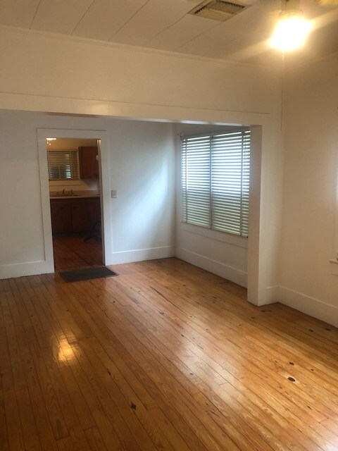 Foto del edificio - 503 S Jefferson St