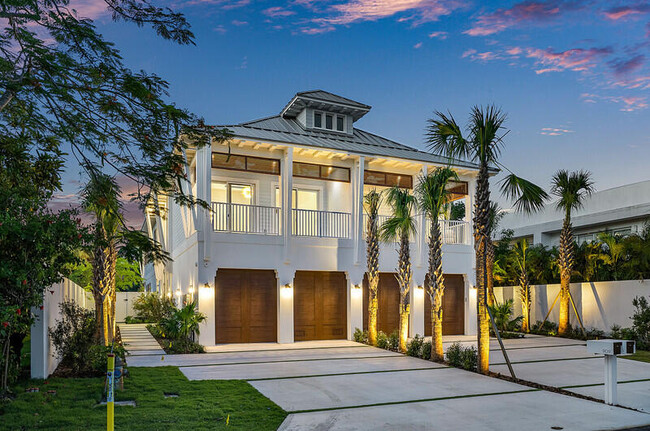 Building Photo - 909 Bond Way