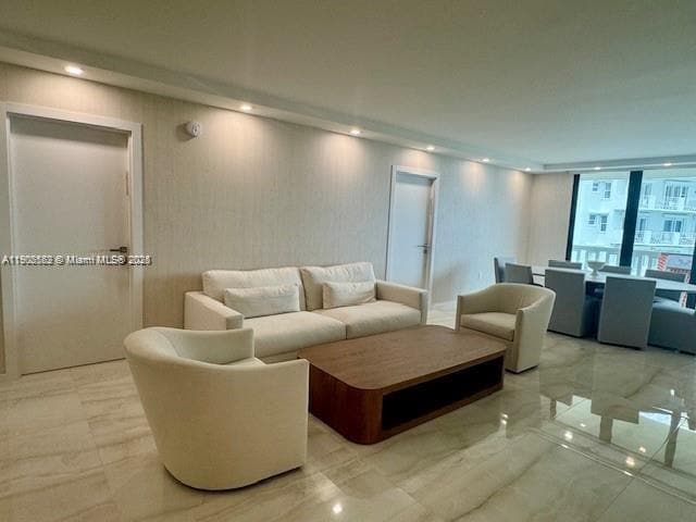 Foto del edificio - 9801 Collins Ave