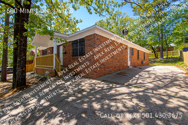 Building Photo - 600 Mimi Ln