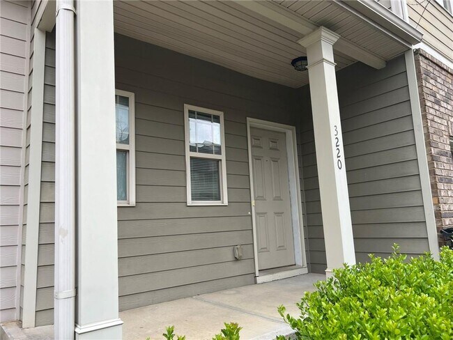 Foto del edificio - 3220 Blue Springs Trace