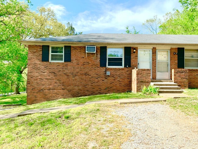Building Photo - 72 E Fork Dr