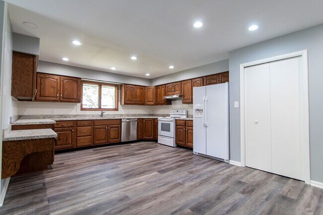 Foto del edificio - 970 N Huntington St