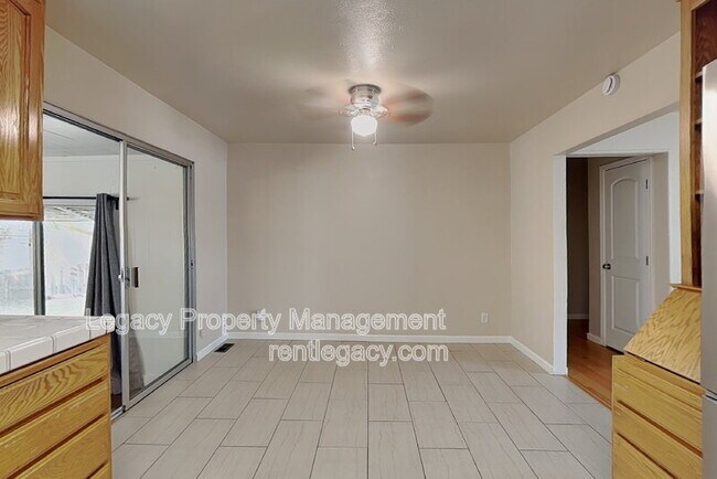 Foto del edificio - 8604 Midfield Way