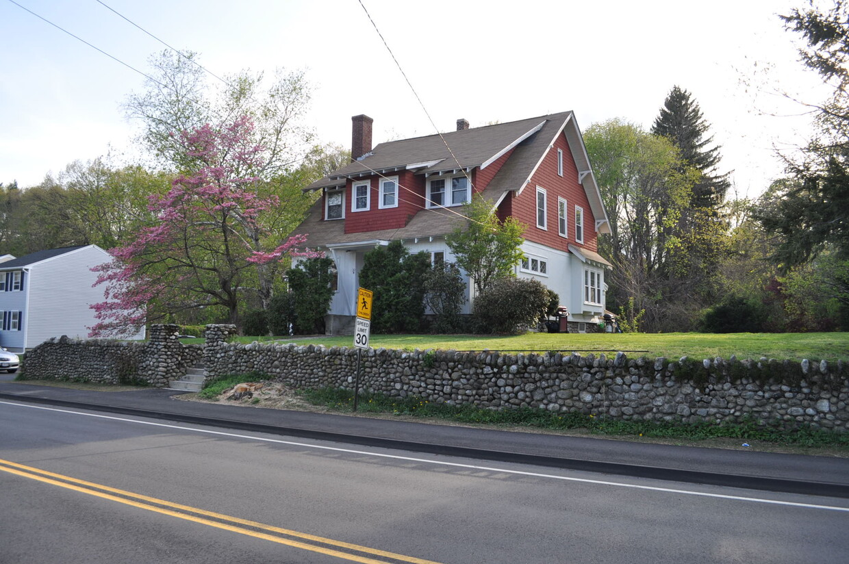 Primary Photo - 30 Boyce St