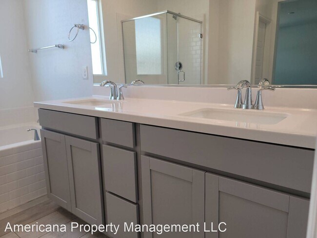 Foto del edificio - 4 br, 3 bath House - 4228 Bayley Skye Ave