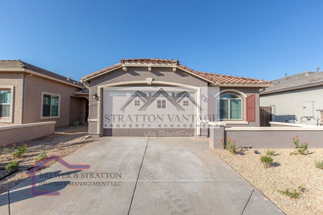 Building Photo - 9638 E Tesla Ave