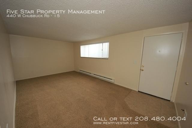 Building Photo - 2 bedroom in Chubbuck ID 83202