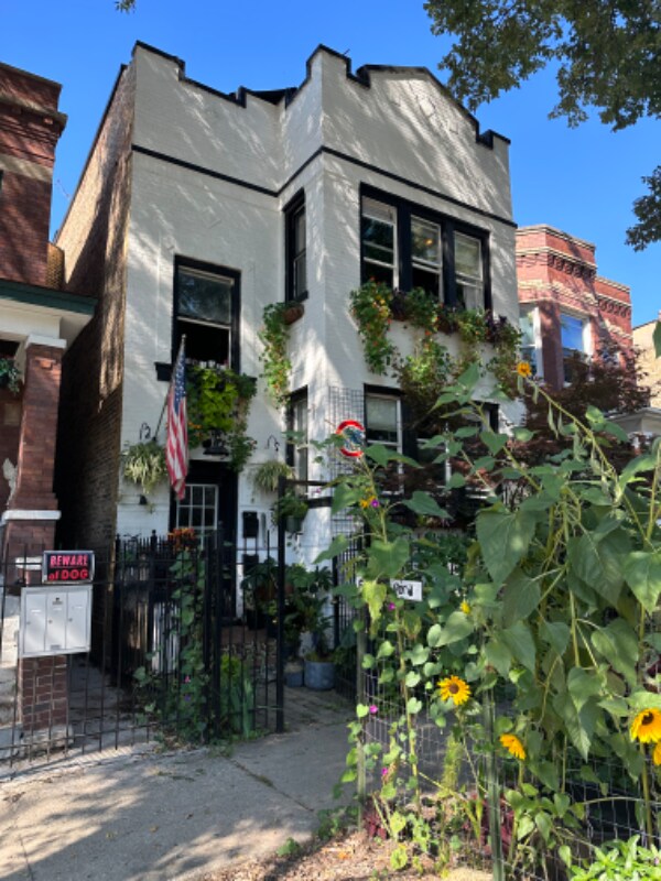 Primary Photo - 1048 N Monticello Ave
