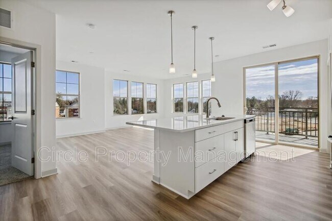 Foto del edificio - 10755 Fairgrounds Dr