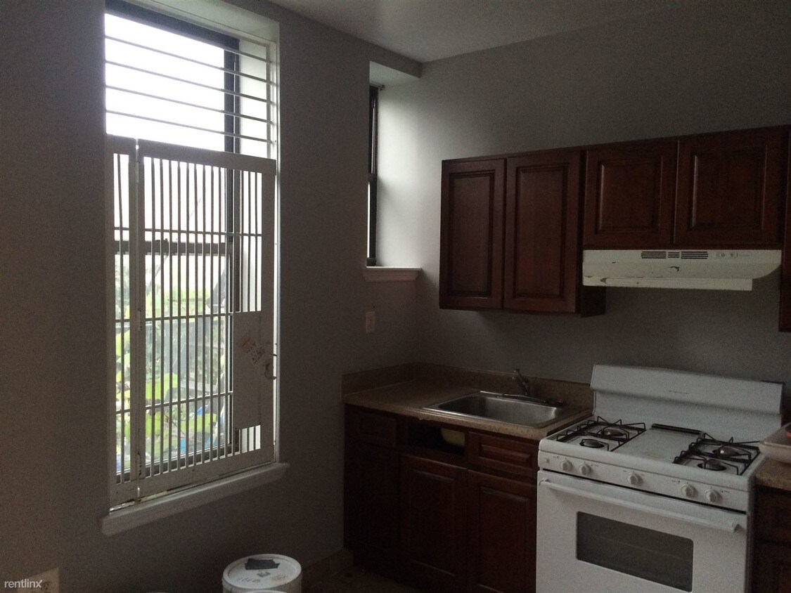Foto principal - 555 Seneca Ave