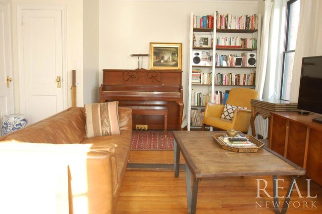 Building Photo - 1 Essex St