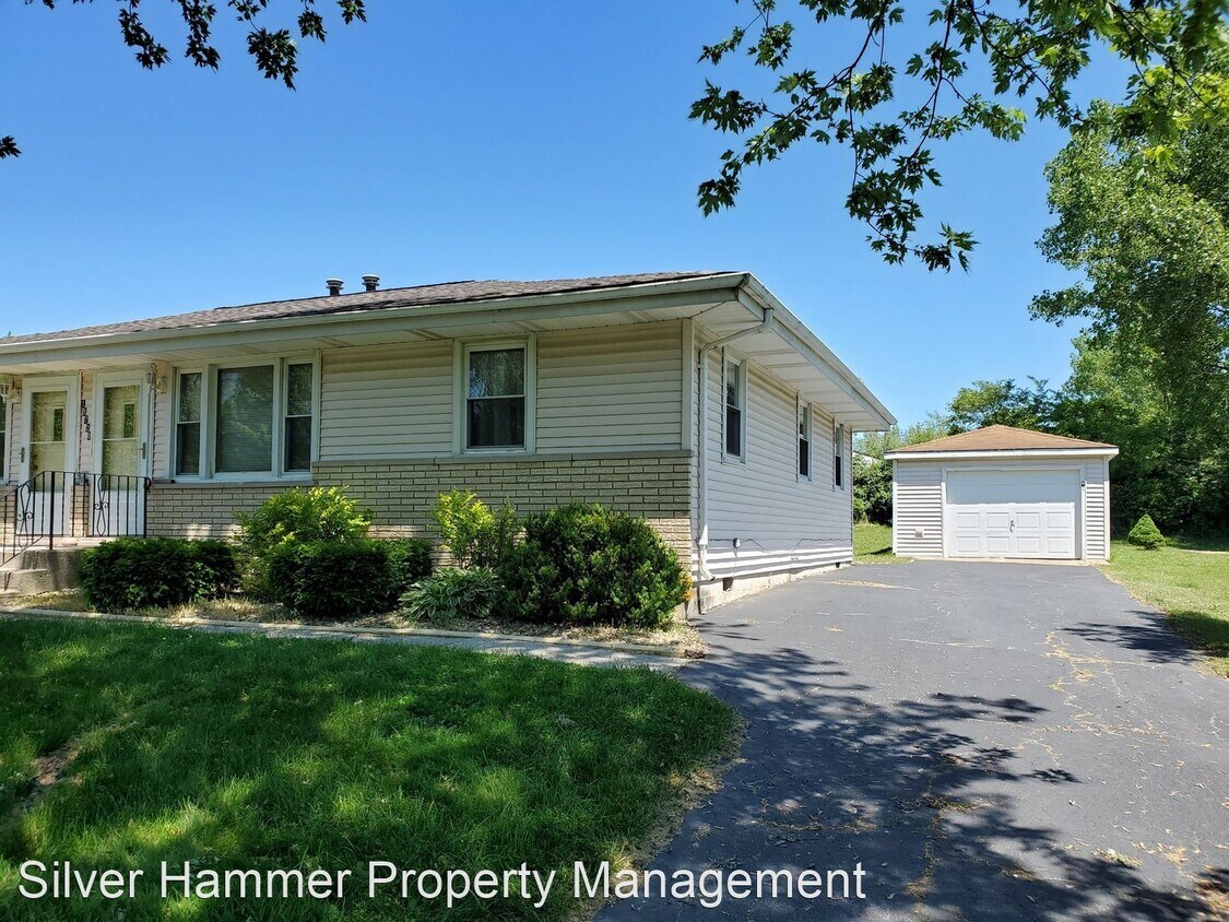 15728 W 92nd Pl, Dyer, IN 46311 Apartment for Rent in Dyer, IN