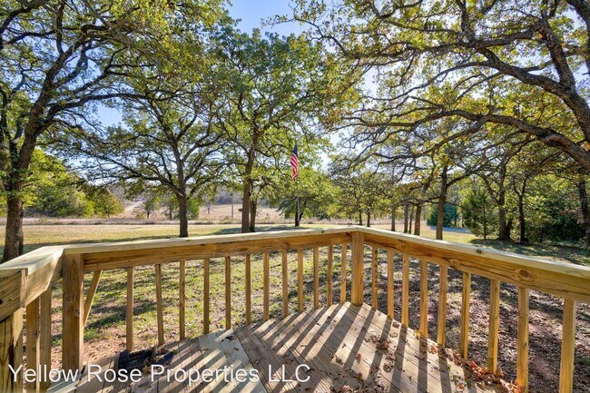 Building Photo - 3 br, 1.5 bath House - 2314 SE 143rd Ave.