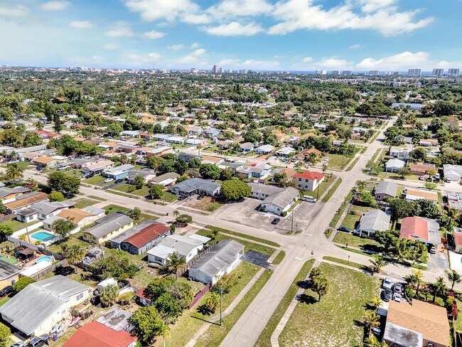 Foto del edificio - 513 NW 2nd Way