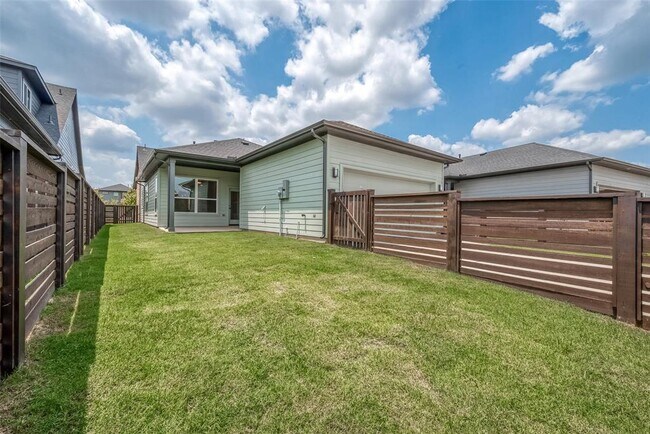 Foto del edificio - 15226 Parkland Canyon Dr