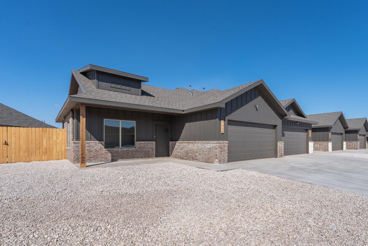 5608 Kemper St, Lubbock, TX 79416 Townhome Rentals in Lubbock TX