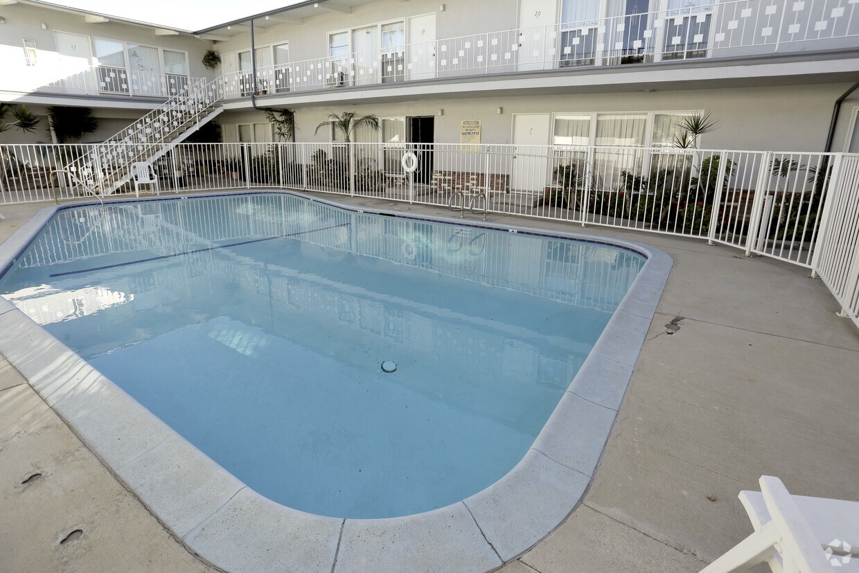 Pool - 4122 Deeboyar Ave