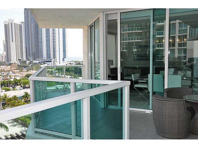 Foto principal - 150 Sunny Isles Blvd