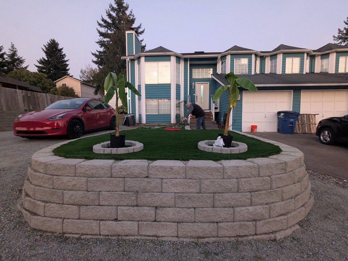 Separate until to the left bottom unit - 24028 25th Ave S