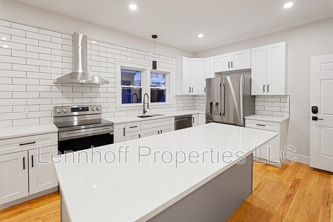 Photo - 28 Clark St Apartment