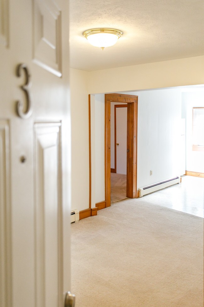 Entry - 515 Cherry St