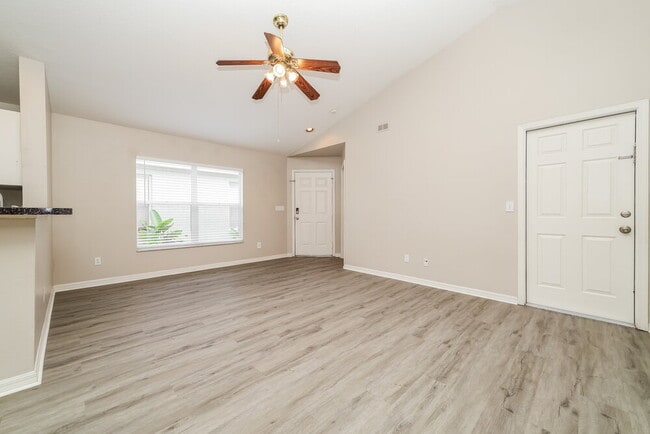 Building Photo - 7445 Oxford Garden Cir