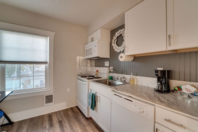 Building Photo - Garland district 1 bedroom apartment (Furn...