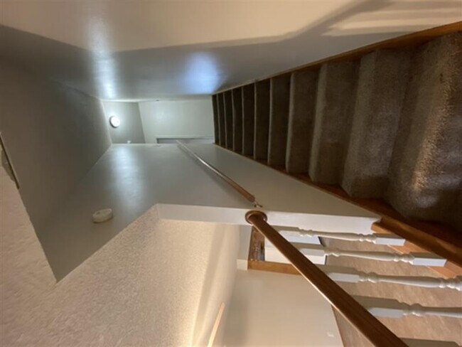 Foto del edificio - 777 Cardinal Dr