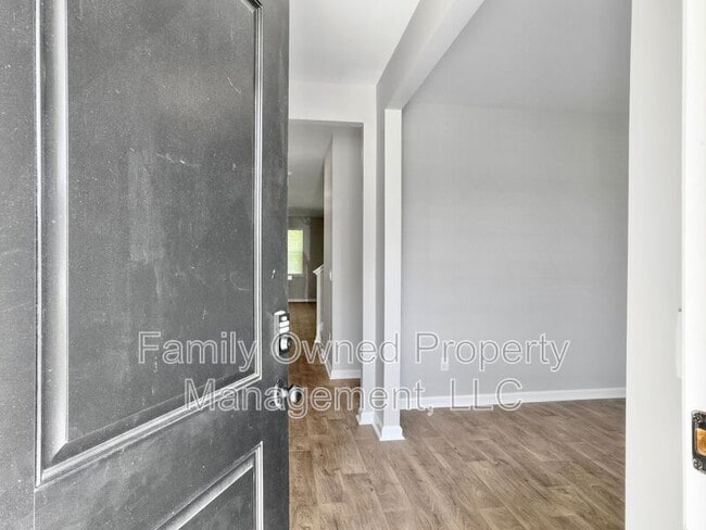 Foto del edificio - 422 Blue Elderberry Run
