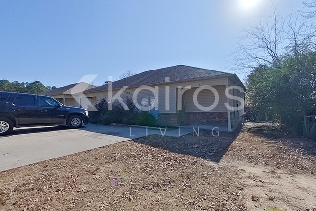 Building Photo - 10103 W 20th St