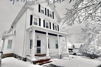 Building Photo - 107 Lincoln Ave