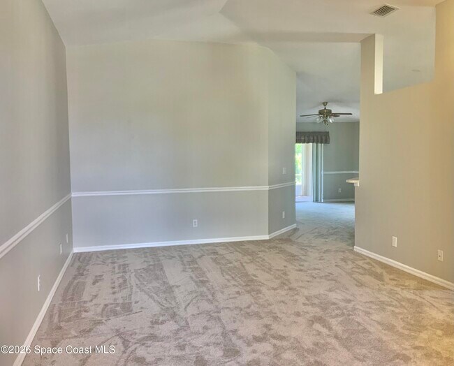 Foto del edificio - 2087 Deercroft Dr