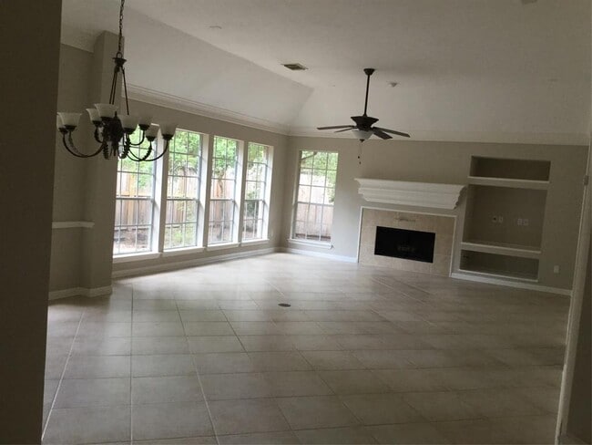 Foto del edificio - 15 Timberlea Pl
